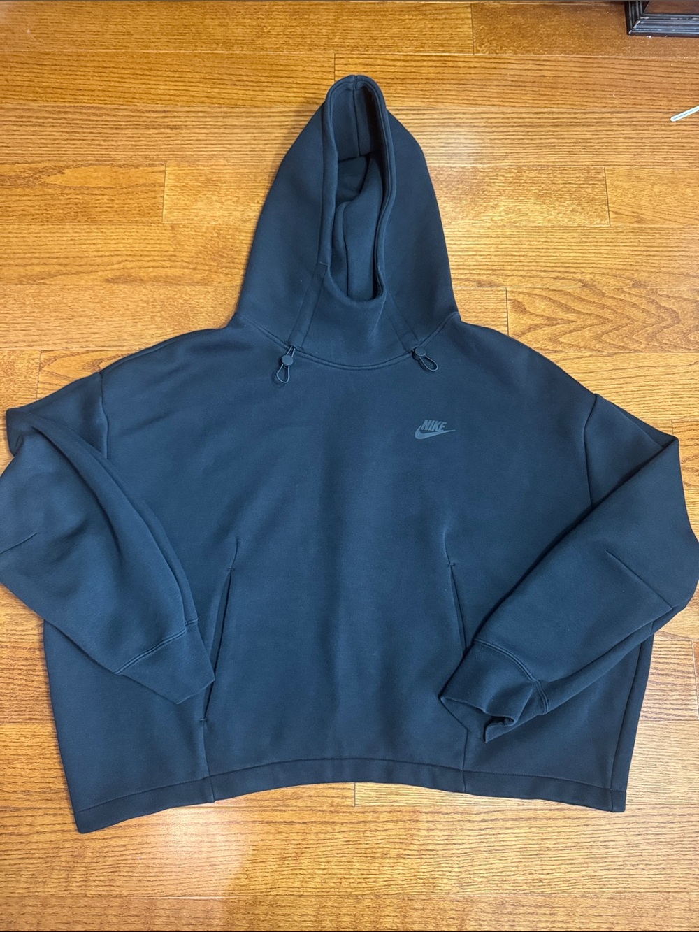Womenโs sz XL Nike Black Oversized Hooded Sweatshirt